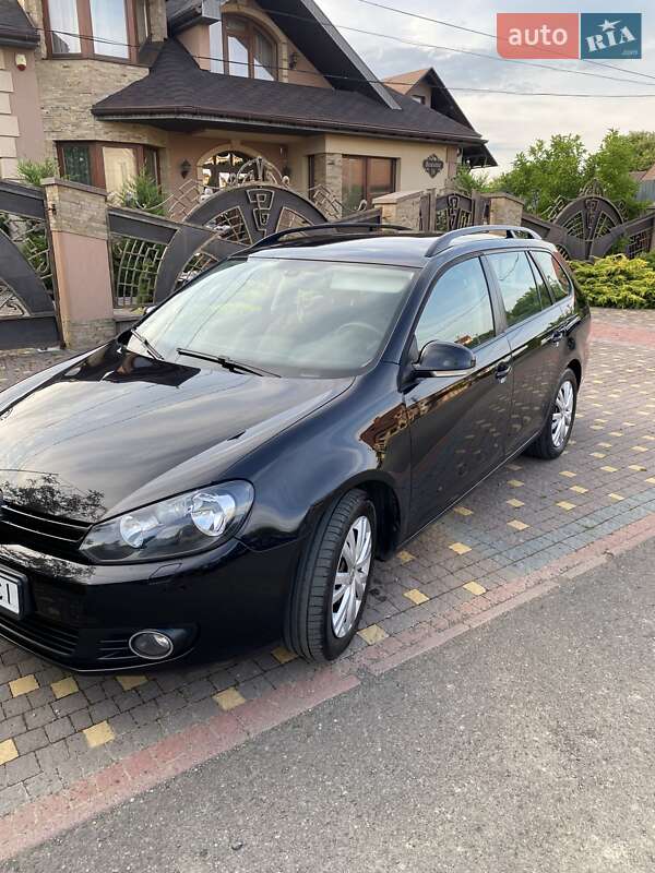 Универсал Volkswagen Golf 2012 в Ужгороде