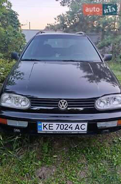 Хэтчбек Volkswagen Golf 1996 в Каменском