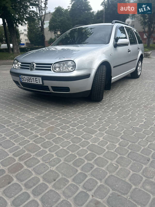 Volkswagen Golf 2001