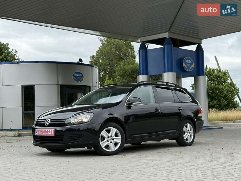 Универсал Volkswagen Golf 2010 в Красилове