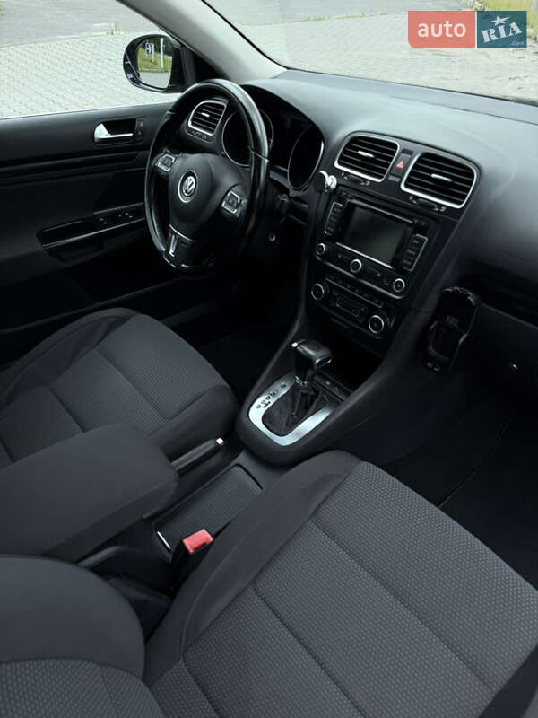 Универсал Volkswagen Golf 2010 в Красилове