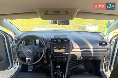 Универсал Volkswagen Golf 2012 в Каменке-Бугской