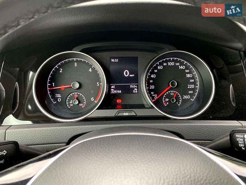 Універсал Volkswagen Golf 2018 в Львові фото 25 Універсал Volkswagen Golf 2018 в Львові