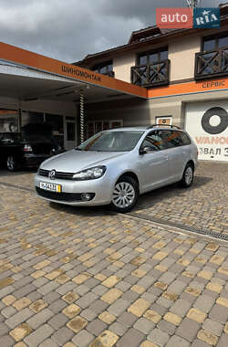 Универсал Volkswagen Golf 2012 в Сваляве