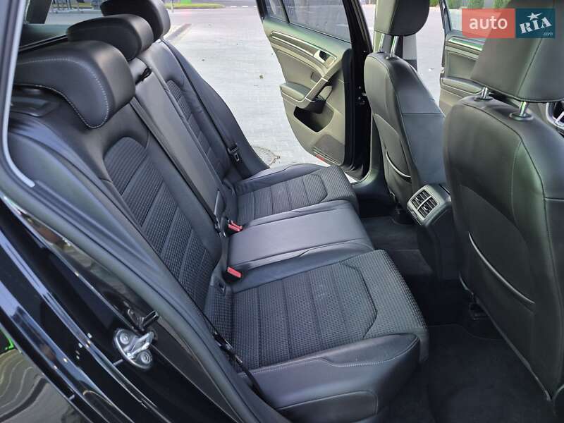 Універсал Volkswagen Golf 2015 в Одесі