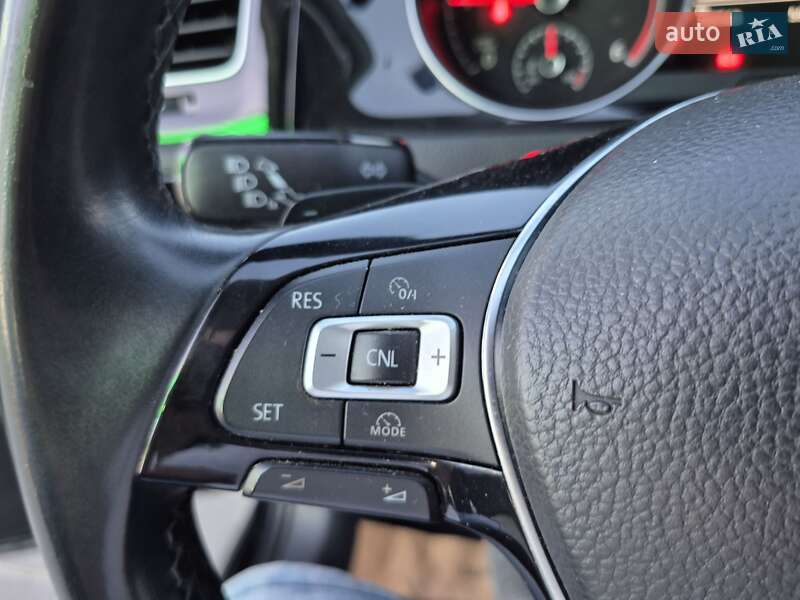 Універсал Volkswagen Golf 2015 в Одесі