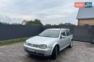 Універсал Volkswagen Golf 2004 в Львові