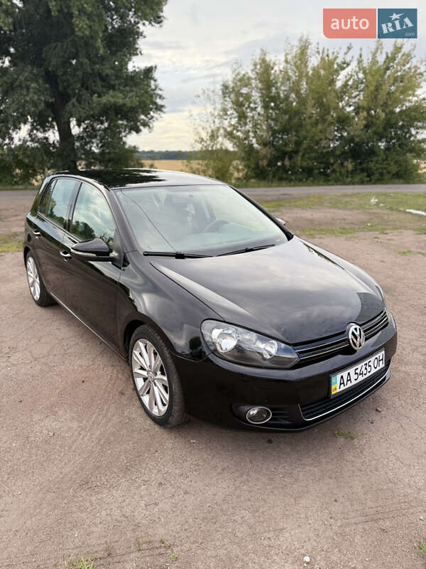 Хетчбек Volkswagen Golf 2013 в Києві