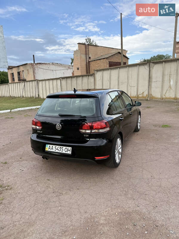 Хетчбек Volkswagen Golf 2013 в Києві