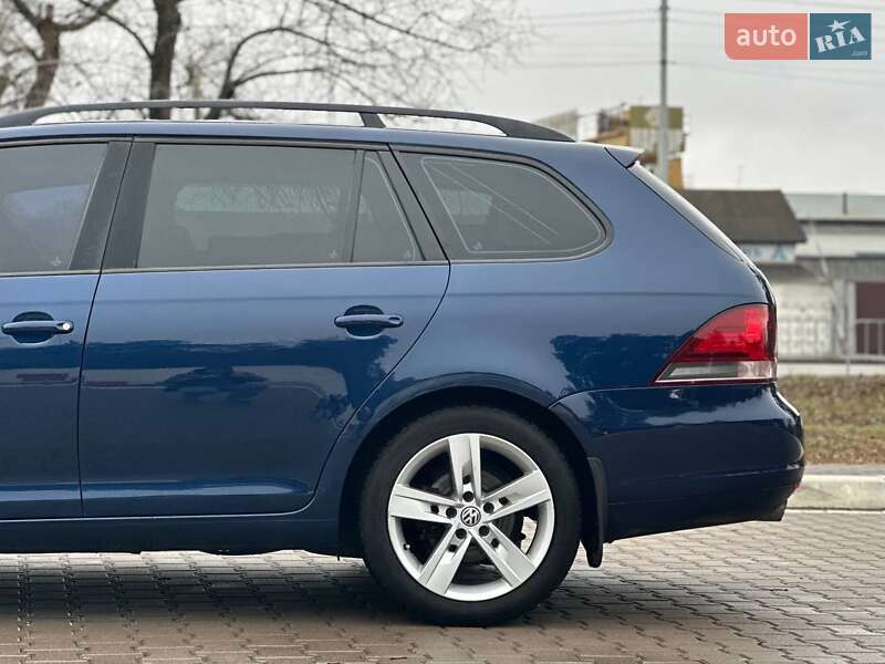 Универсал Volkswagen Golf 2013 в Киеве