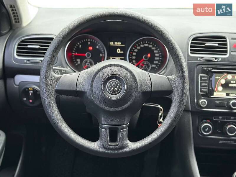 Универсал Volkswagen Golf 2013 в Киеве