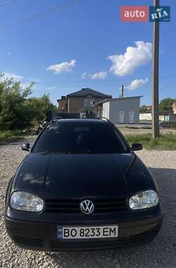 Універсал Volkswagen Golf 2003 в Тернополі