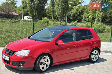 Хэтчбек Volkswagen Golf 2006 в Виноградове