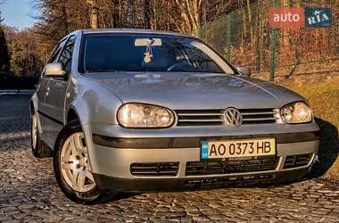 Хэтчбек Volkswagen Golf 2003 в Львове