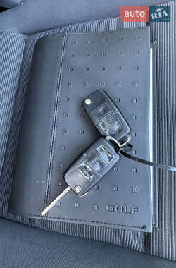 Хэтчбек Volkswagen Golf 2006 в 