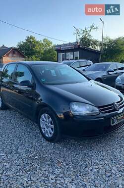 Хетчбек Volkswagen Golf 2003 в Коломиї