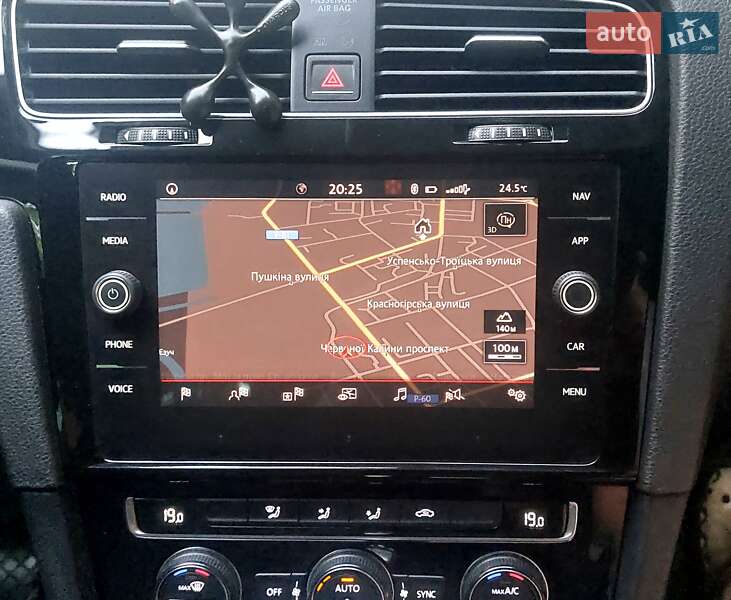 Універсал Volkswagen Golf 2017 в Конотопі