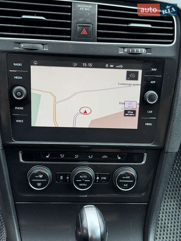 Універсал Volkswagen Golf 2019 в Вінниці