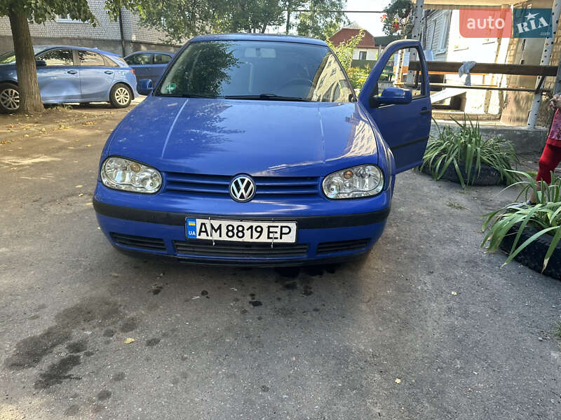 Volkswagen Golf 2001