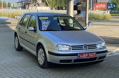 Хетчбек Volkswagen Golf 2001 в Самборі