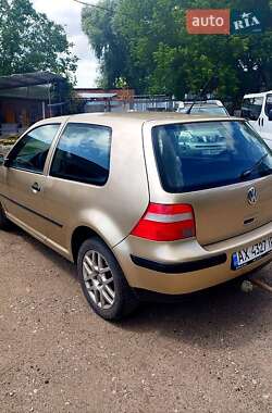 Хэтчбек Volkswagen Golf 2003 в Харькове