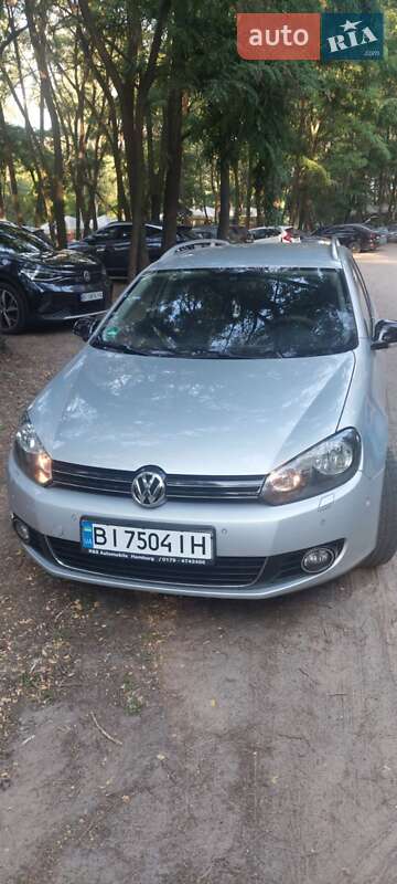 Универсал Volkswagen Golf 2011 в Полтаве