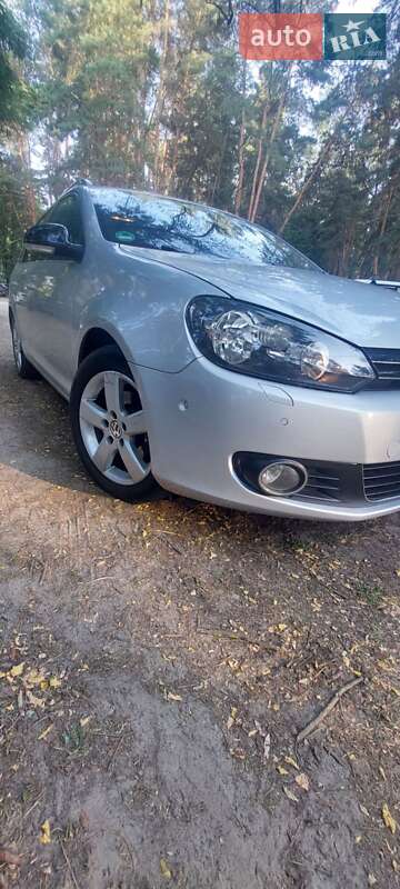 Универсал Volkswagen Golf 2011 в Полтаве