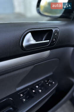 Универсал Volkswagen Golf 2009 в 