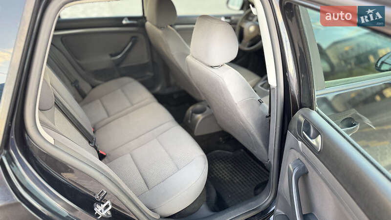 Универсал Volkswagen Golf 2008 в Киеве