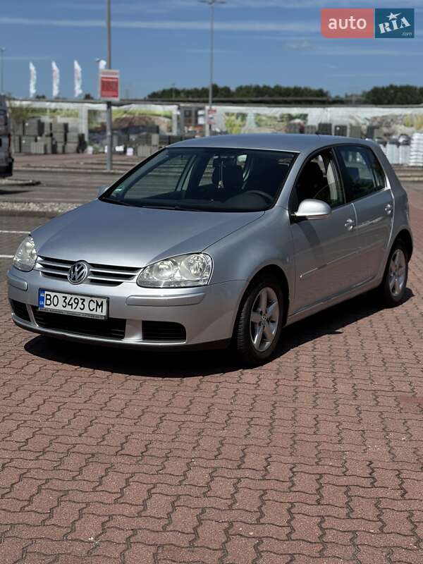 Volkswagen Golf 2005