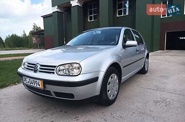 Хэтчбек Volkswagen Golf 2002 в Славуте