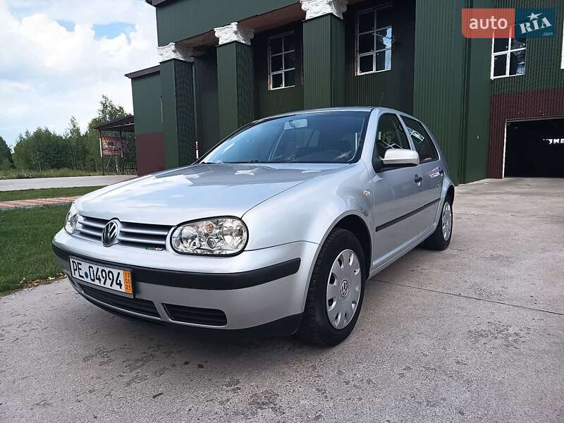 Volkswagen Golf 2002