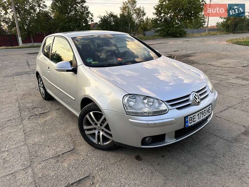 Volkswagen Golf 2005
