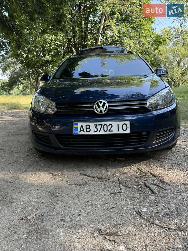 Універсал Volkswagen Golf 2010 в Ямполі