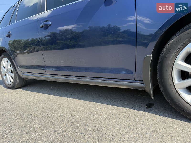 Універсал Volkswagen Golf 2010 в Ямполі