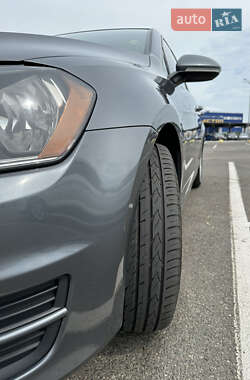 Универсал Volkswagen Golf 2015 в 