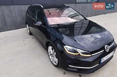 Универсал Volkswagen Golf 2017 в Львове