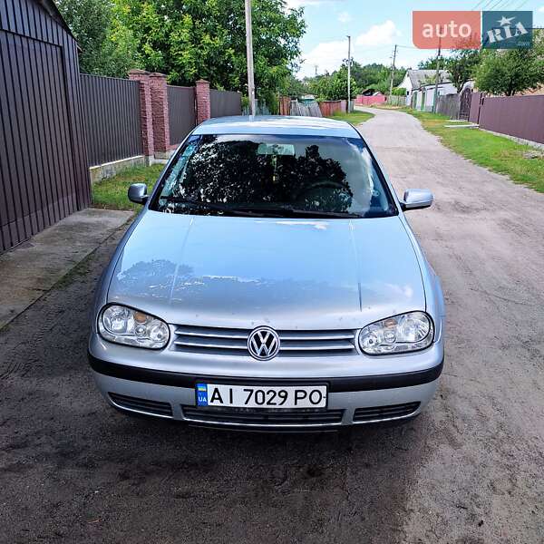 Volkswagen Golf 2002