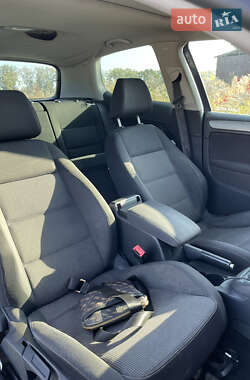 Хетчбек Volkswagen Golf 2012 в Києві