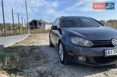 Хетчбек Volkswagen Golf 2012 в Києві