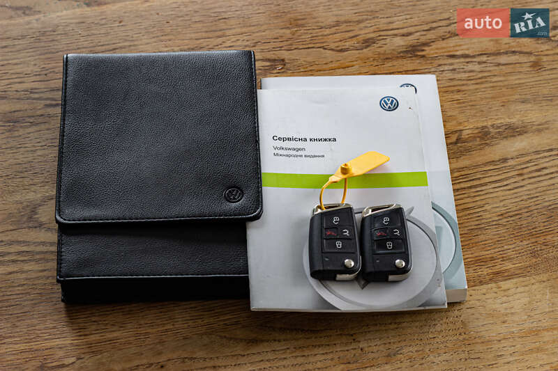 Універсал Volkswagen Golf 2015 в Черкасах