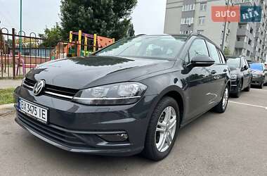 Універсал Volkswagen Golf 2017 в Києві