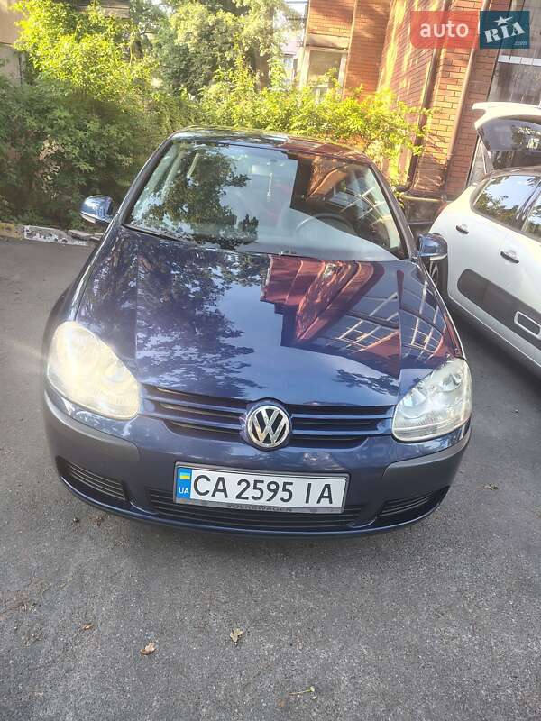Volkswagen Golf 2004