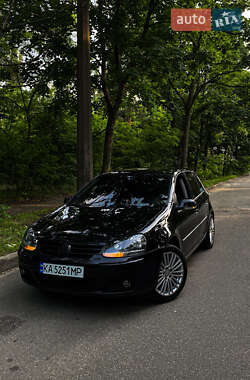 Хэтчбек Volkswagen Golf 2008 в Киеве