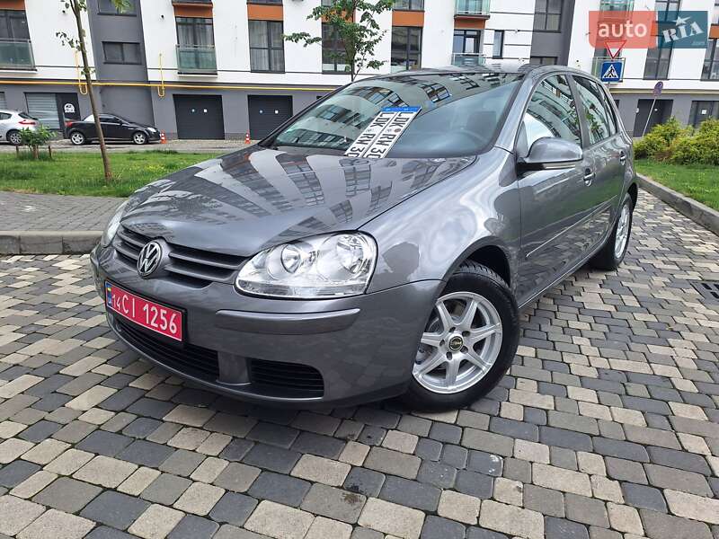 Хетчбек Volkswagen Golf 2006 в Івано-Франківську