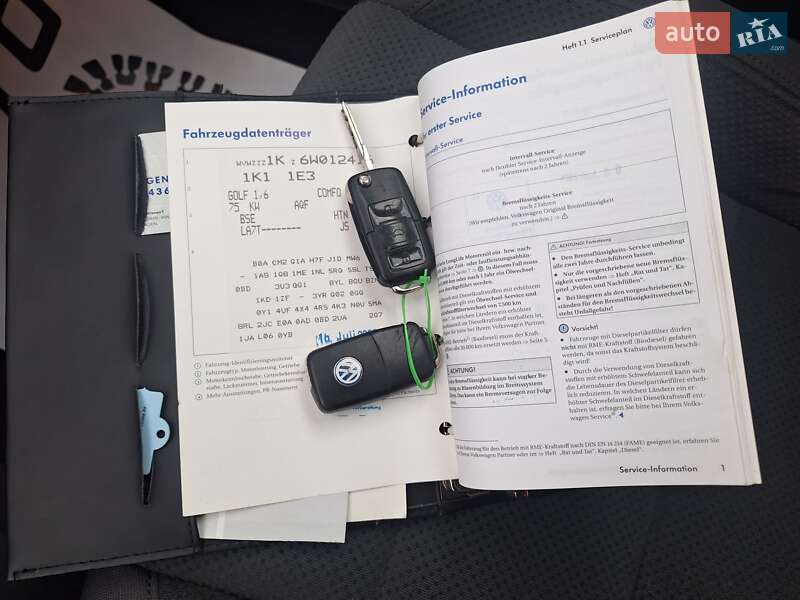 Хетчбек Volkswagen Golf 2006 в Івано-Франківську