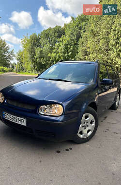 Універсал Volkswagen Golf 2001 в Кам'янці-Бузькій