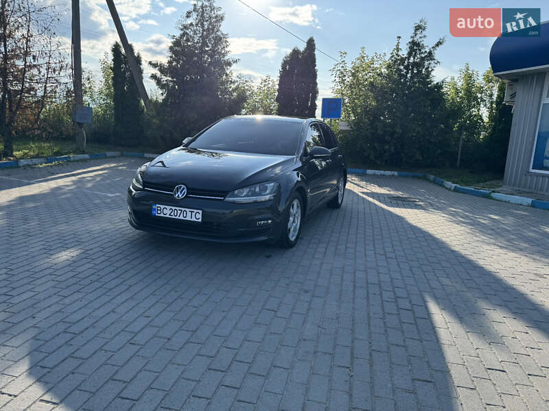 Хэтчбек Volkswagen Golf 2013 в Львове
