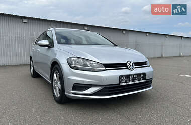 Універсал Volkswagen Golf 2019 в Києві