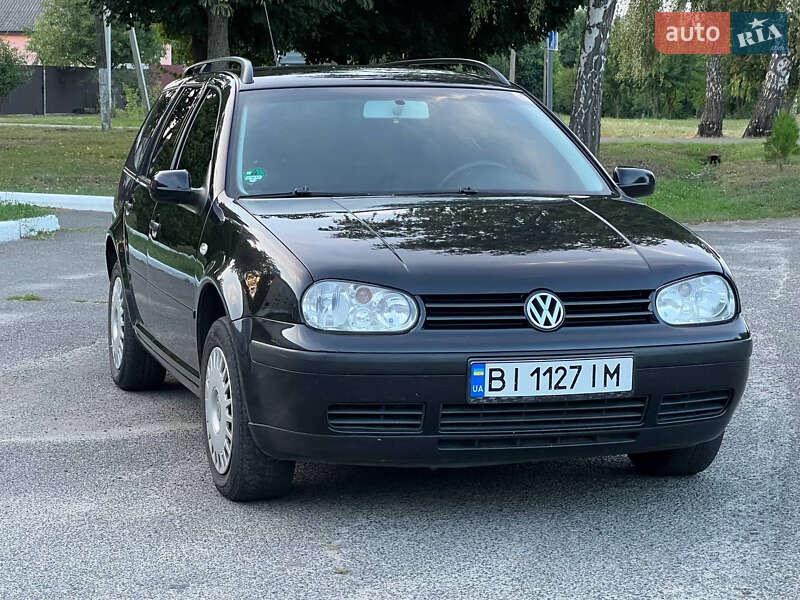 Универсал Volkswagen Golf 2003 в Лубнах